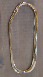 The Snake Chain Necklace